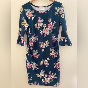 French Grey Floral Bell Sleeve Dress M Forest Green Stretch Knit